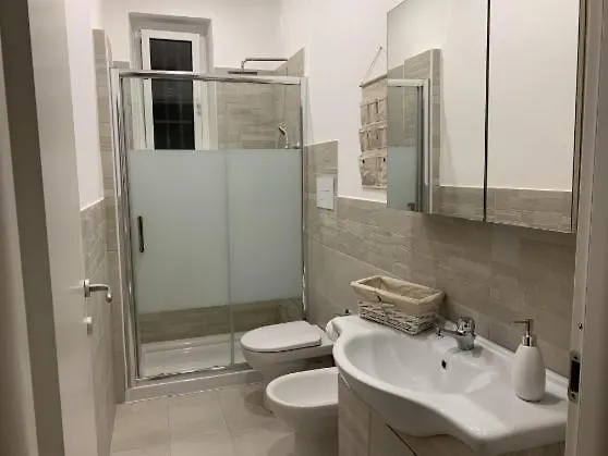 Moma's House * 시라쿠사